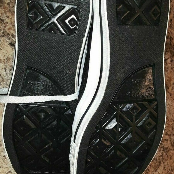 Womens or Mens All Star Converse Sneakers  10 - Picture 8 of 8
